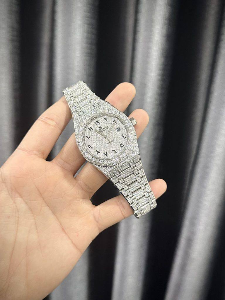 audemars piguet royal oak 41mm custom with moissanite diamonds audemars piguet royal oak 41mm custom with moissanite diamonds
