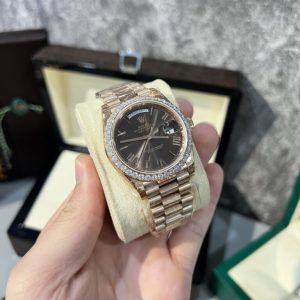 Home rolex day date 228235 refined with moissanite diamonds 40mm